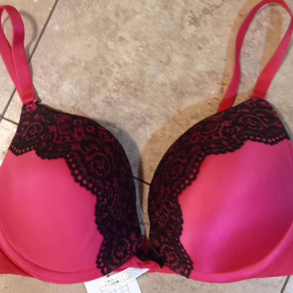 🦋 New ekouaer pink lace padded push up bra size 36C